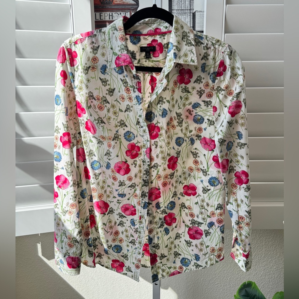 Talbots. Size 10P. Pink and Blue Floral Shirt